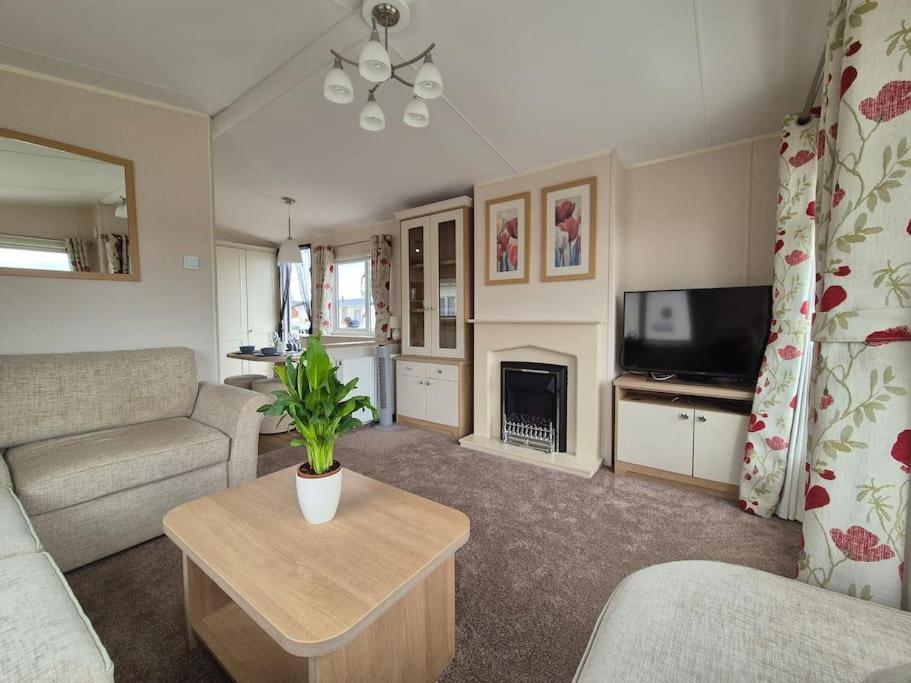 Amazing 2Bedroom Caravan In Lincoln, Tattershall Zewnętrze zdjęcie
